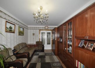 Продаю трехкомнатную квартиру, 65 м2, Оренбург, улица Чкалова, 56