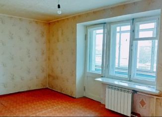 Продается 3-комнатная квартира, 54.6 м2, Северск, Коммунистический проспект, 74