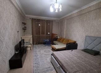 Продам 1-комнатную квартиру, 65 м2, Махачкала, улица Хаджи Булача, 31
