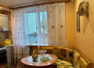 Сдам 1-комнатную квартиру, 39.9 м2, Псков, улица Новосёлов, 11А