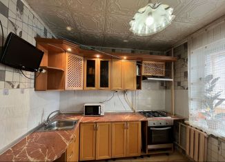 Продам трехкомнатную квартиру, 67.8 м2, Чувашия, Совхозная улица, 16