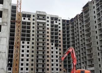 Продам 2-ком. квартиру, 71.2 м2, Грозный, улица У.А. Садаева, 16, 1-й микрорайон