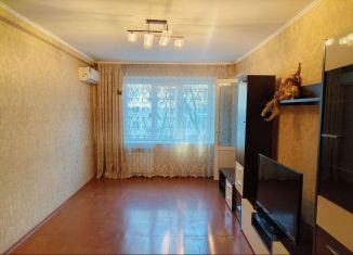 Продается 3-ком. квартира, 58.7 м2, Абакан, улица Кати Перекрещенко