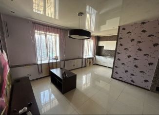 Продам 2-ком. квартиру, 60.9 м2, Чусовой, Коммунистическая улица, 12