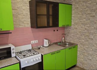 Сдам однокомнатную квартиру, 38 м2, Саратов, улица имени А.В. Плякина