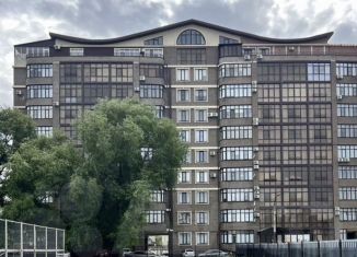 Продам 2-комнатную квартиру, 80 м2, Черкесск, Международная улица, 170