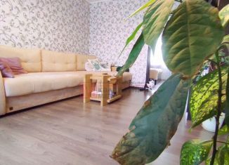 Продам трехкомнатную квартиру, 64.4 м2, Старый Оскол, микрорайон Северный, 5