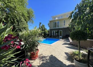 Сдача в аренду дома, 160 м2, Сочи, улица Мичурина, 44