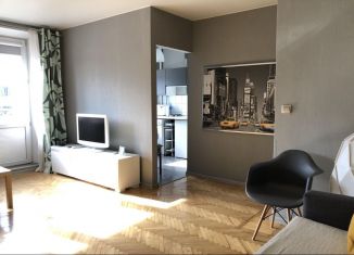 Сдам 1-ком. квартиру, 33 м2, Москва, Лесная улица, 63/43с2, метро Менделеевская