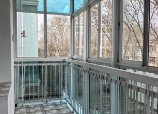 Сдается в аренду 3-комнатная квартира, 69.5 м2, Биробиджан, улица Шолом-Алейхема, 26А