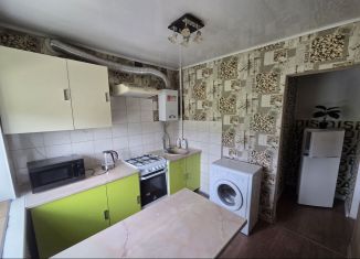 Сдаю двухкомнатную квартиру, 42 м2, Калининград, Ленинский проспект, 105