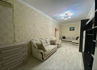 Сдаю в аренду 2-комнатную квартиру, 70 м2, Краснодар, улица 1 Мая, 430/2, микрорайон Завод Радиоизмерительных Приборов