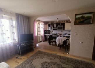 Продается двухкомнатная квартира, 65.5 м2, Йошкар-Ола, Первомайская улица, 101, микрорайон Комсомольский