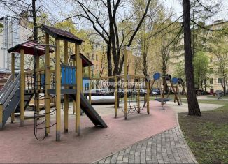 Сдаю трехкомнатную квартиру, 78.5 м2, Санкт-Петербург, Большая Монетная улица, 31-33, Петроградский район