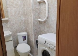 Сдается 1-ком. квартира, 35 м2, Екатеринбург, улица Серафимы Дерябиной, 30Б, метро Чкаловская