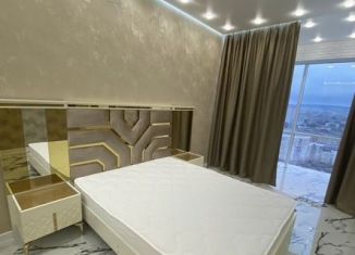 Сдам 2-комнатную квартиру, 60 м2, Саратов, Славянская площадь, 2