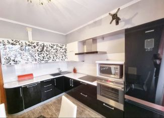 Сдам 3-комнатную квартиру, 95 м2, Новосибирск, микрорайон Горский, 84, метро Площадь Маркса