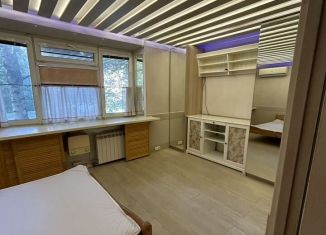 Продается 2-комнатная квартира, 48.1 м2, Санкт-Петербург, проспект Маршала Блюхера, 52, метро Площадь Мужества