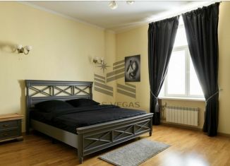 Сдается в аренду трехкомнатная квартира, 95 м2, Санкт-Петербург, Аптекарский переулок, 4, муниципальный округ Дворцовый