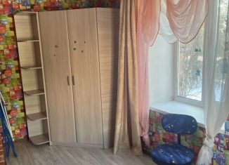 Сдается в аренду 2-комнатная квартира, 76 м2, Луга, набережная реки Наплатинки, 27