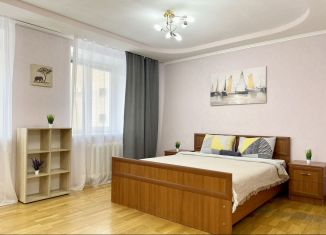 Сдаю в аренду 2-ком. квартиру, 61 м2, Сызрань, улица Дзержинского