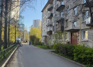Сдам в аренду 1-ком. квартиру, 32 м2, посёлок Парголово, Парнасная улица, 1А
