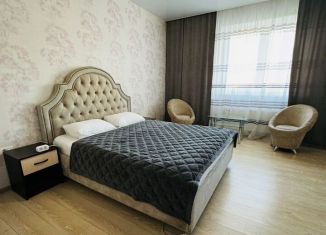 Сдам 2-ком. квартиру, 60 м2, Челябинск, улица Чичерина, 40В, ЖК Подсолнухи