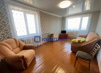 Продаю 3-ком. квартиру, 65 м2, Кумертау, Бабаевская улица, 14