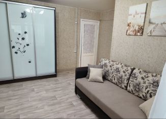 Сдается в аренду трехкомнатная квартира, 41 м2, Муром, улица Чкалова, 8Б