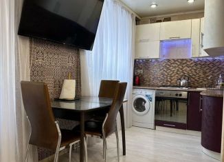 Продаю 2-ком. квартиру, 46.2 м2, Гусь-Хрустальный, Теплицкий проспект, 37