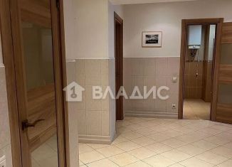 Продаю 3-ком. квартиру, 108 м2, Лобня, Авиационная улица, 10А