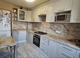 Продам трехкомнатную квартиру, 62 м2, Белорецк, улица Крупской, 47