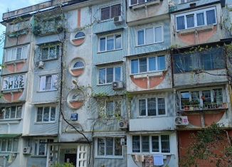 Продажа 2-комнатной квартиры, 52 м2, Сочи, Ясногорская улица, микрорайон Бытха