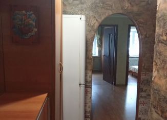 Сдается 3-ком. квартира, 45 м2, Старый Оскол, Стадионная улица, 12В