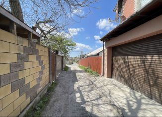 Продам дом, 68 м2, посёлок городского типа Молодёжное, Миндальная улица, 1