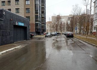 Продам машиноместо, 14 м2, Архангельская область, улица Серго Орджоникидзе, 16А