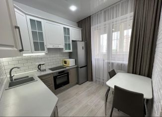 Продам однокомнатную квартиру, 32 м2, Краснодар, улица имени 40-летия Победы, 178к3, ЖК Флотилия