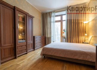 Продам 2-комнатную квартиру, 73.2 м2, Санкт-Петербург, Очаковская улица, 3, метро Площадь Ленина