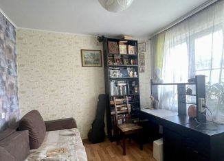Продается трехкомнатная квартира, 49 м2, Кстово, 3-й микрорайон, 4