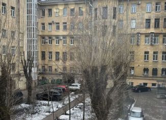 Продам 4-комнатную квартиру, 117 м2, Санкт-Петербург, улица Рубинштейна, 26Б