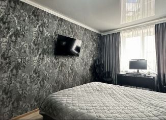 Продаю 3-комнатную квартиру, 74 м2, Армавир, улица Ефремова, 111