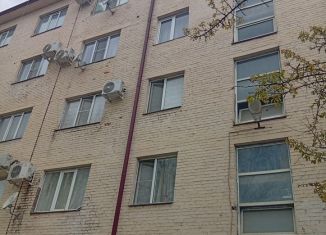 Продам 2-ком. квартиру, 47 м2, Грозный, бульвар Султана Дудаева, 8, 2-й микрорайон