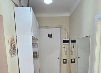 Продам 3-ком. квартиру, 73 м2, Кстово, Театральная улица, 4