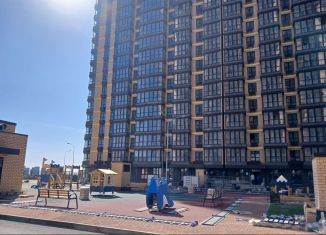 Продается трехкомнатная квартира, 76.5 м2, Ростов-на-Дону, ЖК Город у Реки, улица 23-я Линия, 54с4