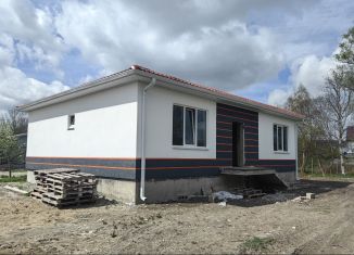 Продается дом, 100 м2, станица Натухаевская, улица Красного Октября