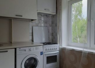 Сдам 2-ком. квартиру, 48 м2, Тула, улица Макаренко, 17