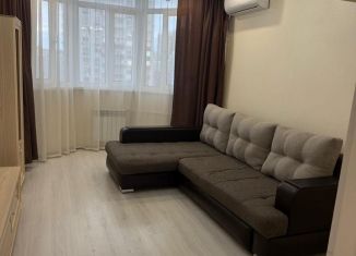 Сдаю 1-ком. квартиру, 36 м2, Оренбург, улица Дорофеева, 5, Дзержинский район