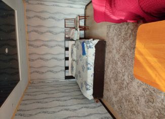 Сдается 2-ком. квартира, 42 м2, Череповец, улица Ломоносова, 2