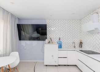 Продам 2-комнатную квартиру, 60.4 м2, Тюмень, улица Дмитрия Менделеева, 14, ЖК На Менделеева