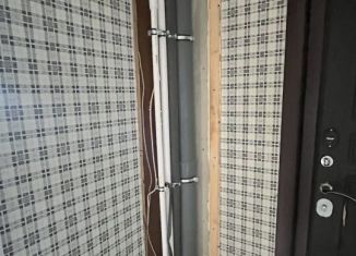 Продам 3-комнатную квартиру, 57 м2, Екатеринбург, метро Проспект Космонавтов, улица Ломоносова, 63